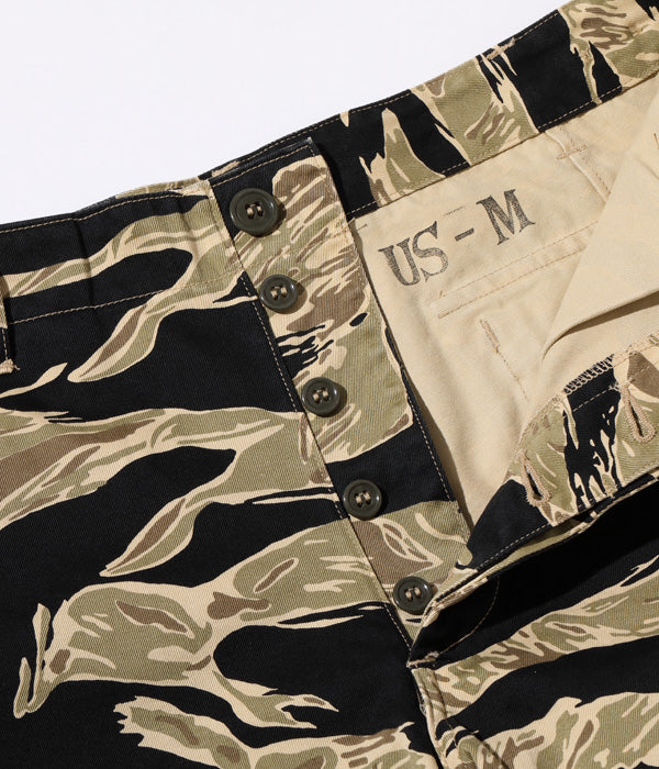 BUZZ RICKSON'S バズリクソンズ  2026年6月5日再入荷 / Lot No. BR51904 / GOLD TIGER PATTERNS SHORTS
