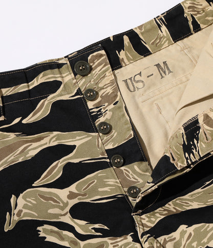 BUZZ RICKSON'S バズリクソンズ  2026年6月5日再入荷 / Lot No. BR51904 / GOLD TIGER PATTERNS SHORTS